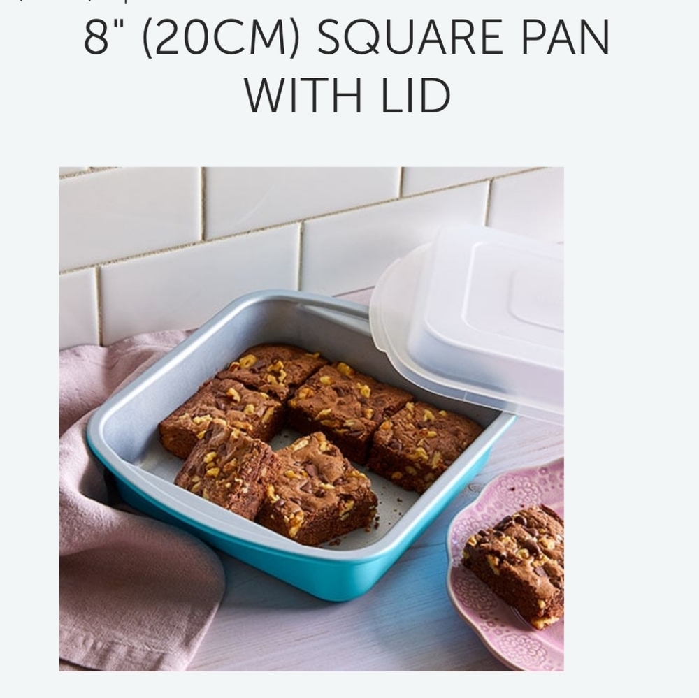 The Pampered Chef Blue Bakeware Set